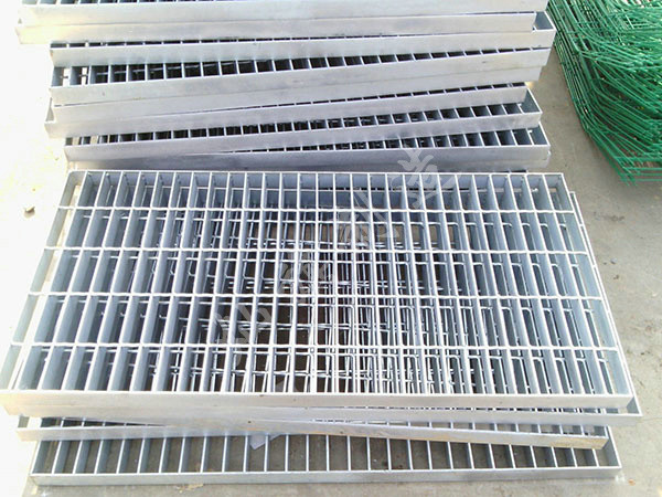 新疆水廠用鋼格板圖片4