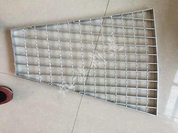 新疆鋼格柵步板圖片3