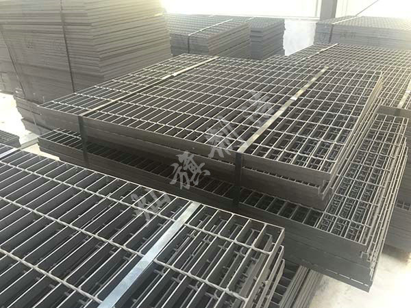 內(nèi)蒙噴漆鋼格柵圖片4