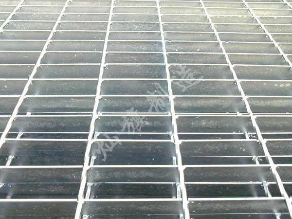 山東污水廠鋼格柵圖片3